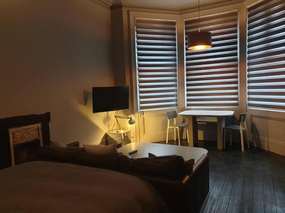 Elegant Studio In Central Hove - 5 Min Walk To Beach - 10 Min To Brighton Ngoại thất bức ảnh