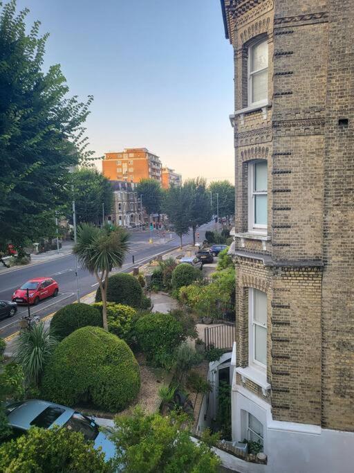 Elegant Studio In Central Hove - 5 Min Walk To Beach - 10 Min To Brighton Ngoại thất bức ảnh
