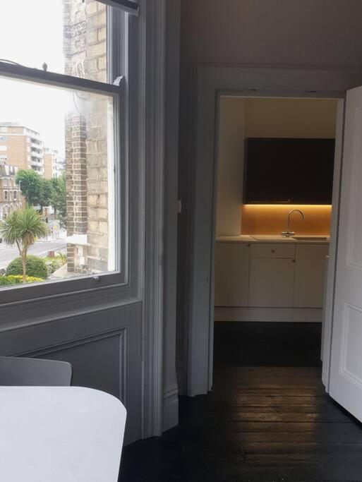 Elegant Studio In Central Hove - 5 Min Walk To Beach - 10 Min To Brighton Ngoại thất bức ảnh