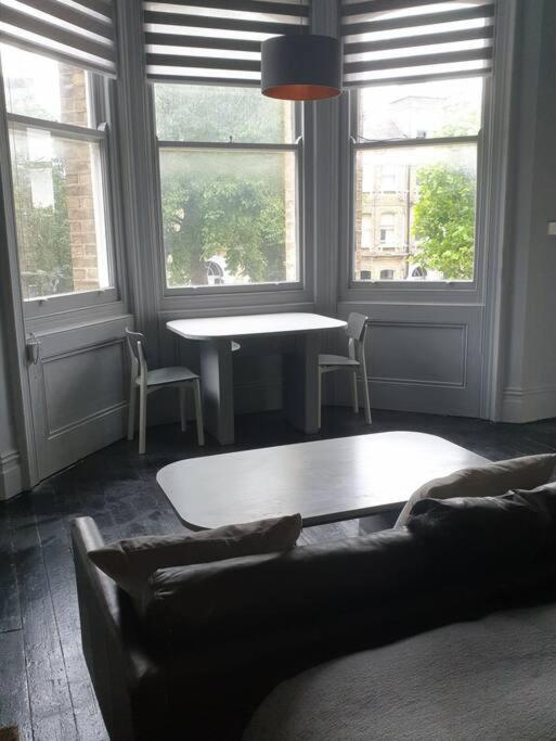 Elegant Studio In Central Hove - 5 Min Walk To Beach - 10 Min To Brighton Ngoại thất bức ảnh